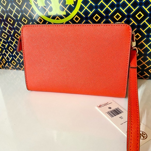 🎊🏅NEW🏅Tory Burch Emerson wristlet pouch/wallet/pouch/bright samba color - Picture 2 of 9